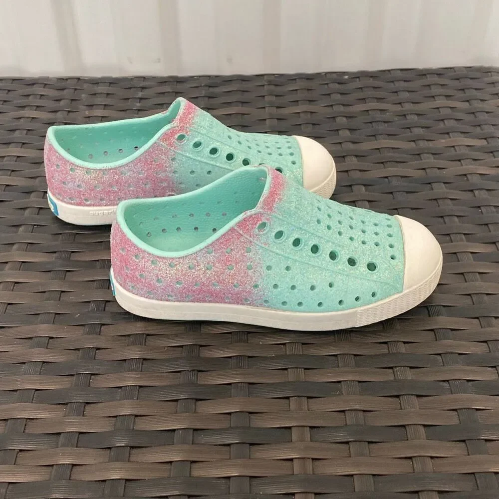 Native Jefferson shoes, children’s size 10